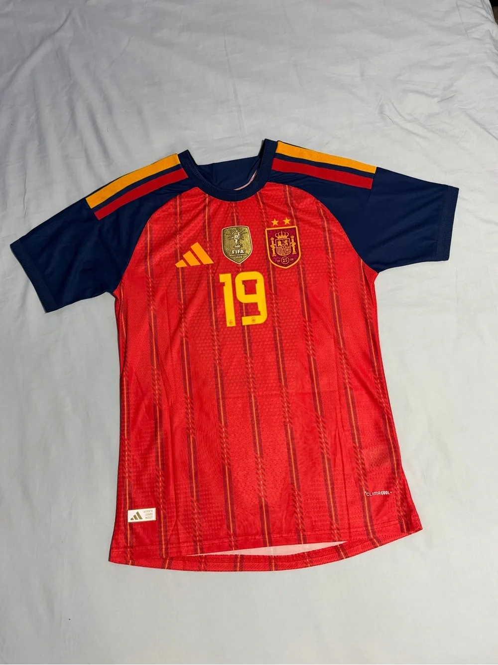 Adidas  Spain Home Soccer Jersey - Red & Navy (19)
